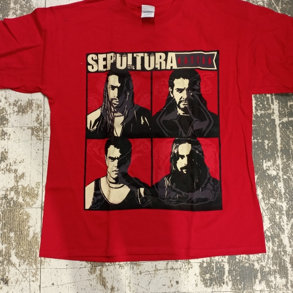 Seputura red 2 sided official tee - Picture 1 of 2